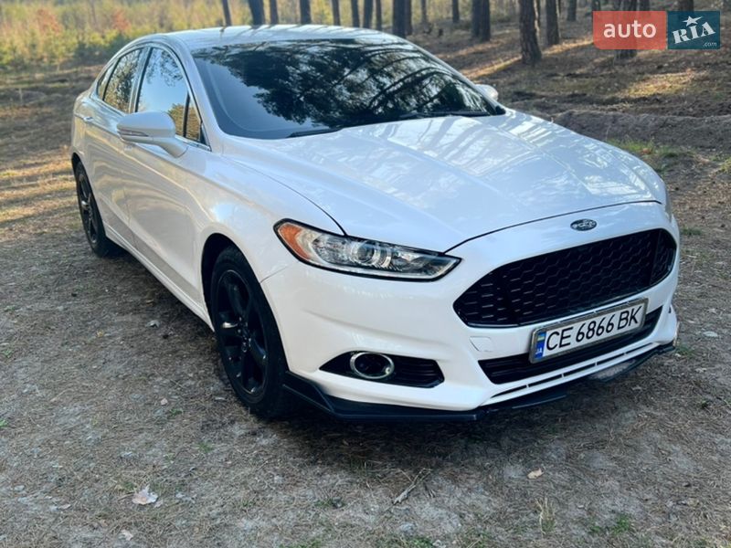 Седан Ford Fusion 2015 в Ровно