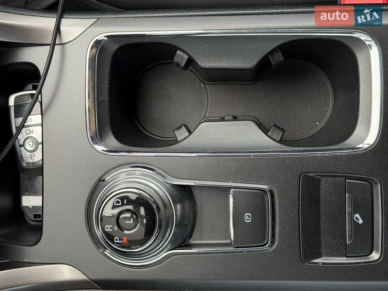 Седан Ford Fusion 2019 в Киеве фото 23 Седан Ford Fusion 2019 в Киеве