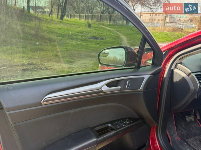 Седан Ford Fusion 2016 в Білій Церкві