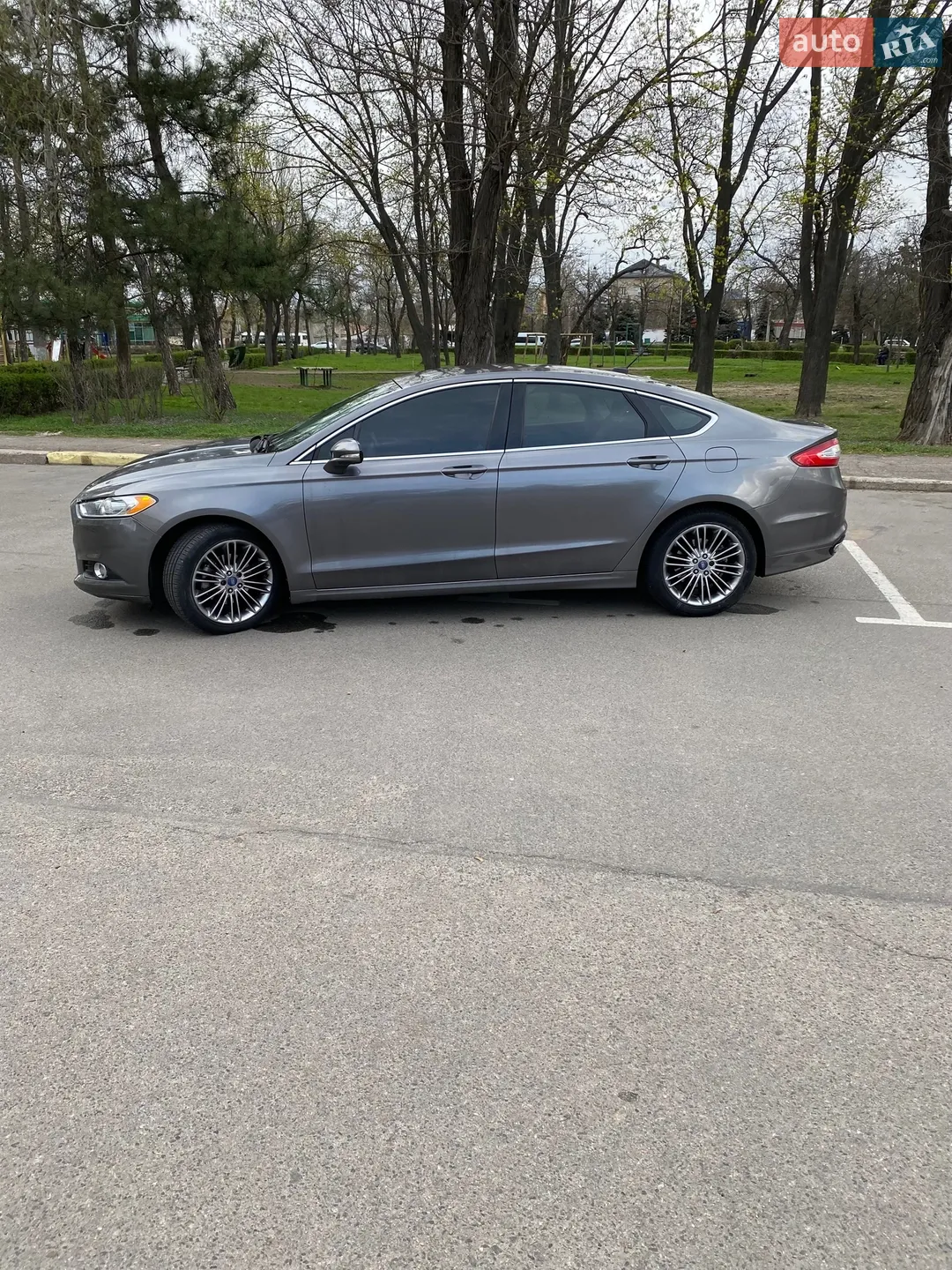 2013 Ford Fusion - мініатюра 19