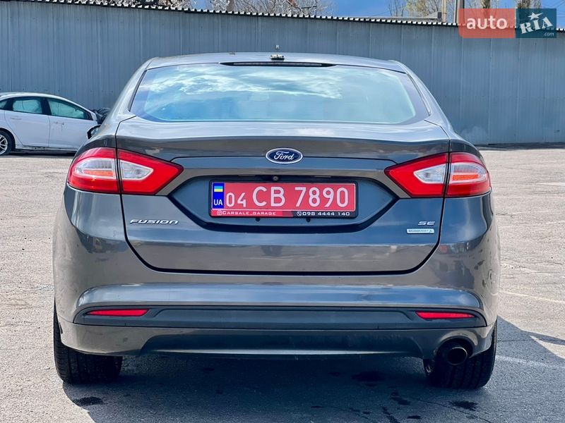 Седан Ford Fusion 2015 в Горішніх Плавнях