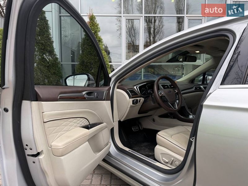 Седан Ford Fusion 2016 в Києві