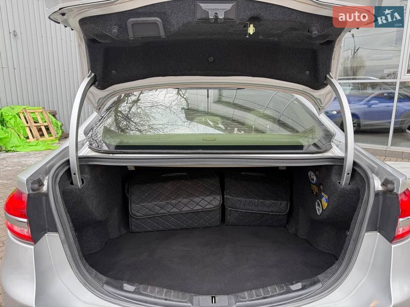 Седан Ford Fusion 2016 в Києві