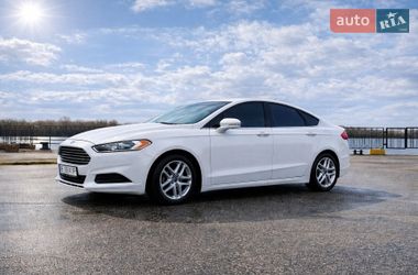 Седан Ford Fusion 2014 в Кременчуге
