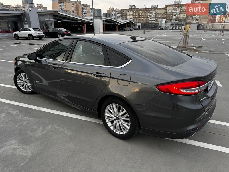 Седан Ford Fusion 2016 в Києві