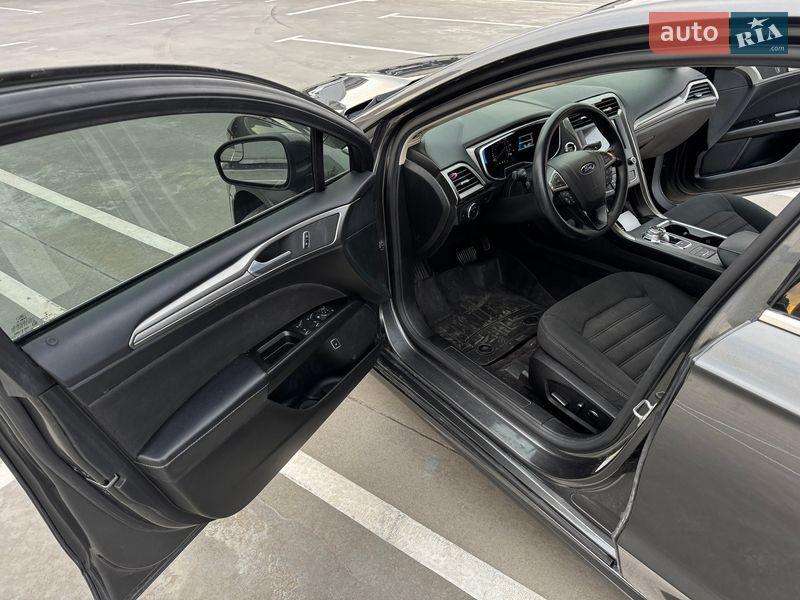 Седан Ford Fusion 2016 в Києві