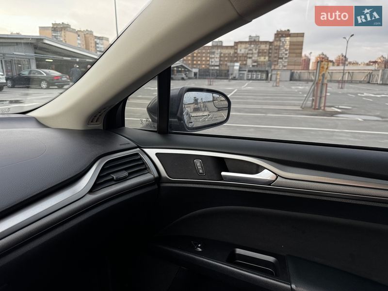 Седан Ford Fusion 2016 в Києві