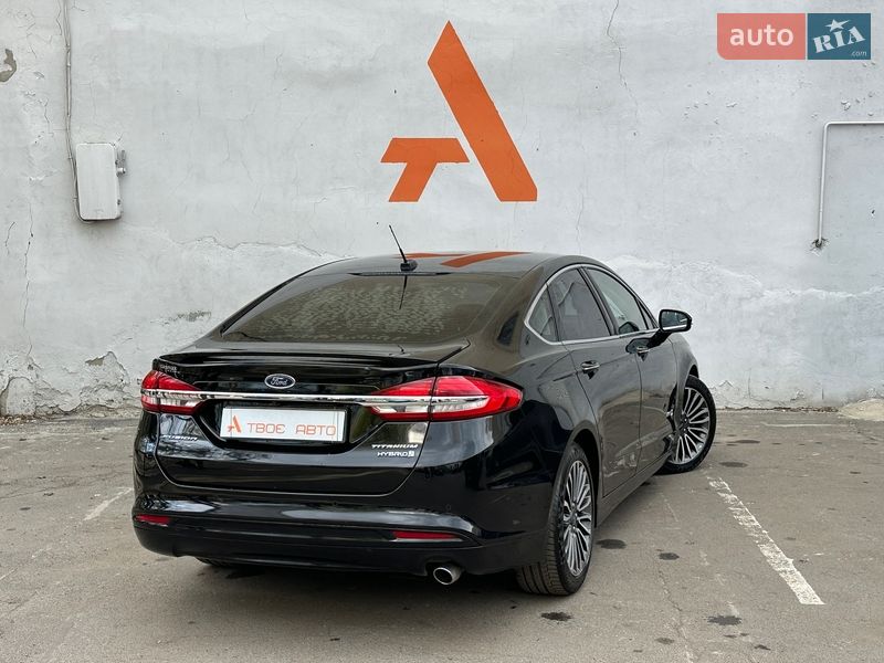 Седан Ford Fusion 2017 в Одесі