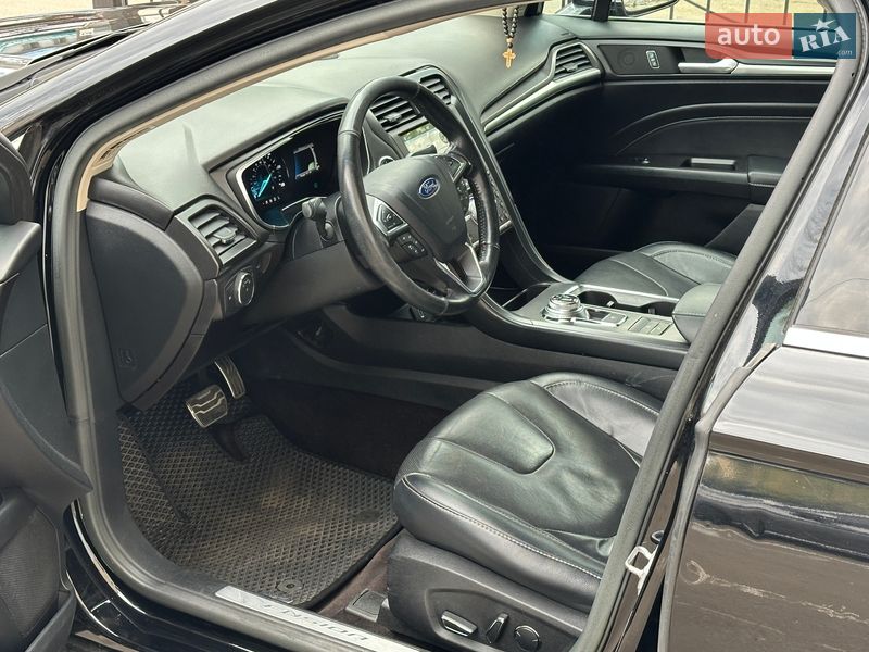 Седан Ford Fusion 2017 в Одесі