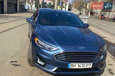 Седан Ford Fusion 2019 в Одесі