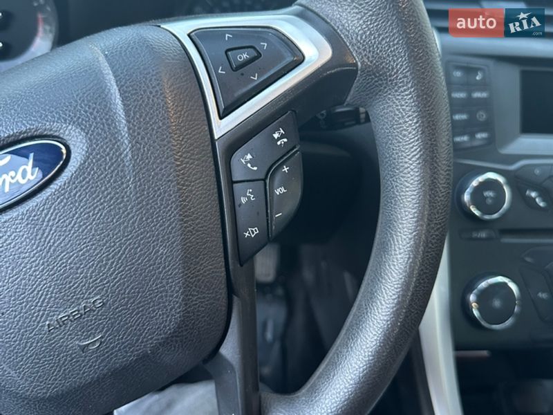 Седан Ford Fusion 2015 в Киеве