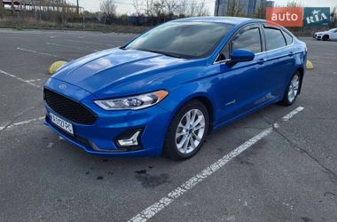Седан Ford Fusion 2019 в Киеве