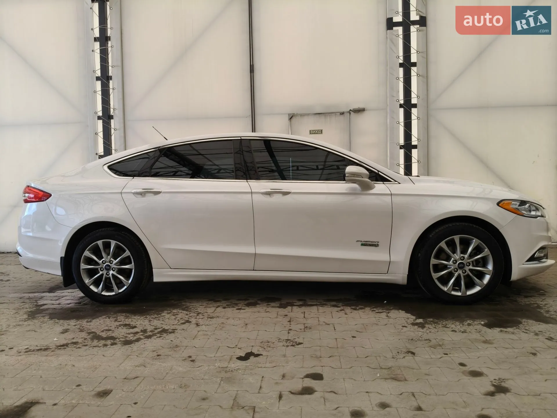 2016 Ford Fusion - мініатюра 14
