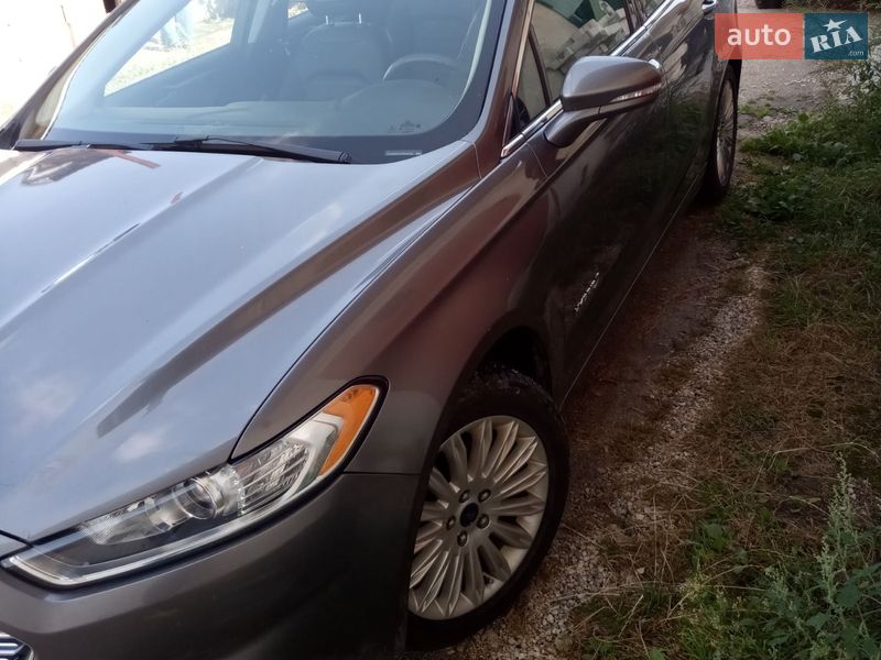 Седан Ford Fusion 2014 в Тернополе