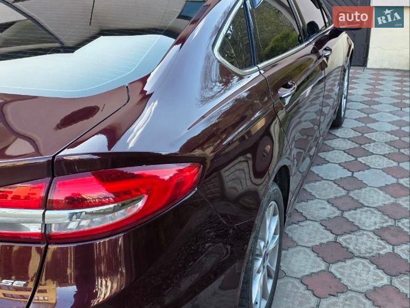 Седан Ford Fusion 2018 в Шептицькому