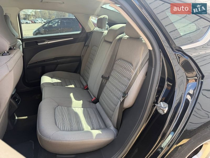 Седан Ford Fusion 2016 в Києві фото 8 Седан Ford Fusion 2016 в Києві