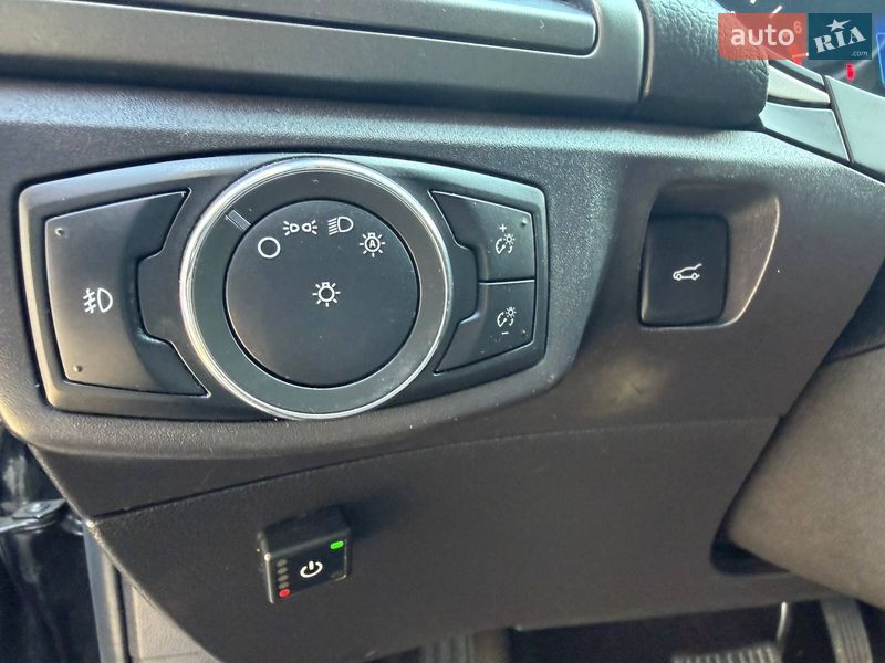 Седан Ford Fusion 2016 в Києві фото 16 Седан Ford Fusion 2016 в Києві