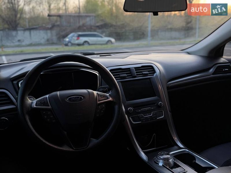 Седан Ford Fusion 2017 в Києві
