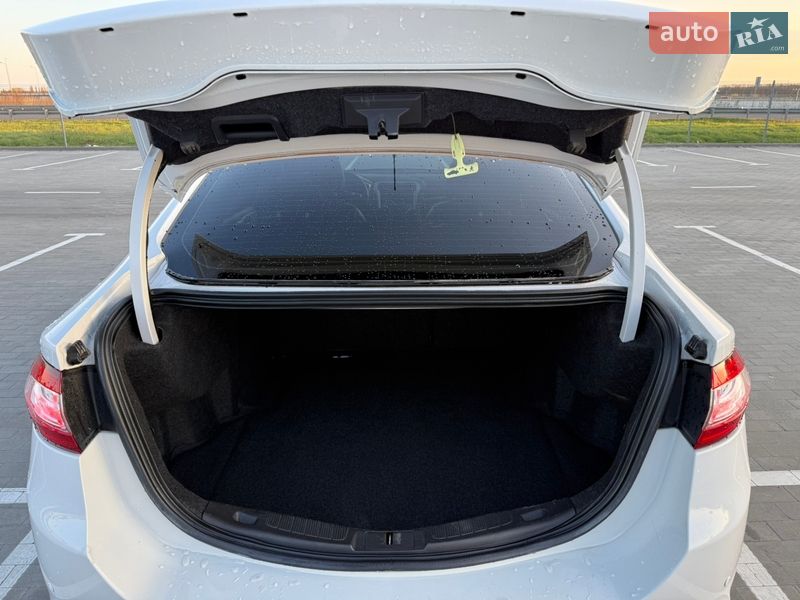 Седан Ford Fusion 2012 в Борисполі