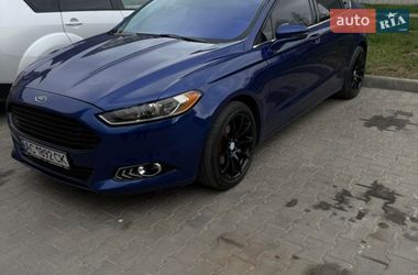 Седан Ford Fusion 2015 в Луцьку