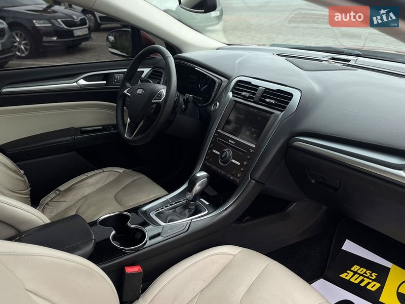 Седан Ford Fusion 2016 в Мукачево