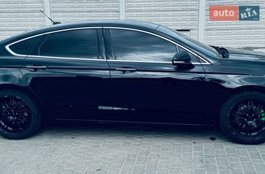 Седан Ford Fusion 2017 в Одесі