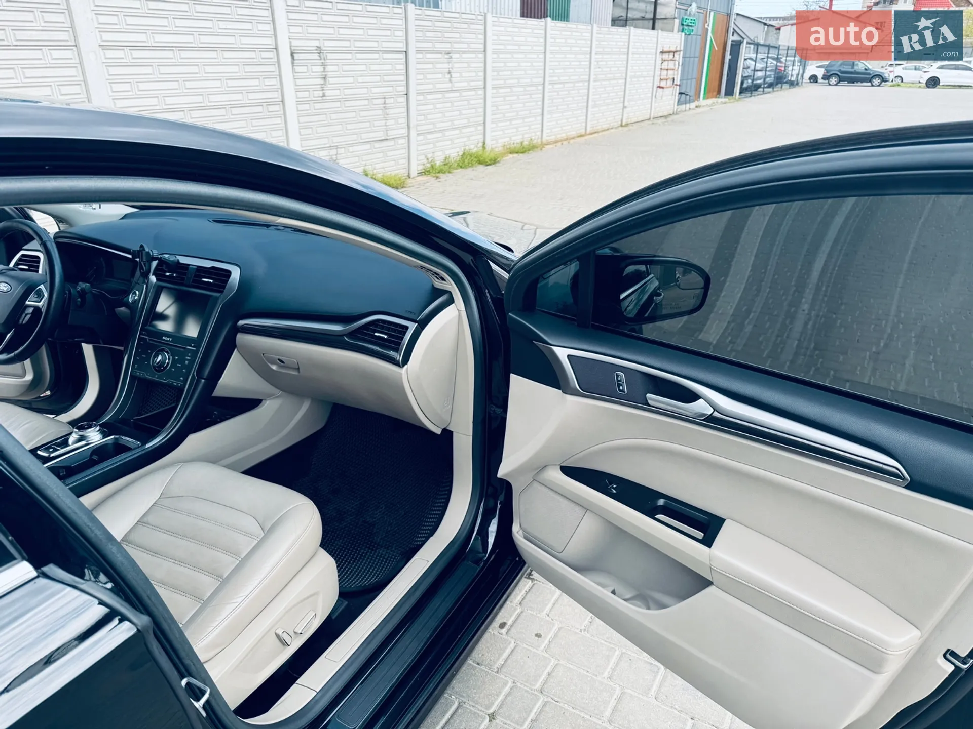 2017 Ford Fusion - мініатюра 19