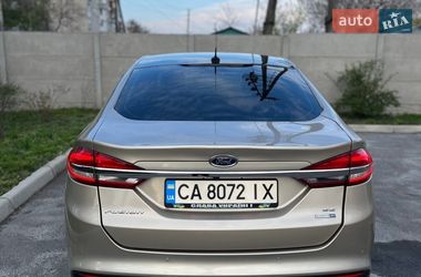 Седан Ford Fusion 2016 в Тальному