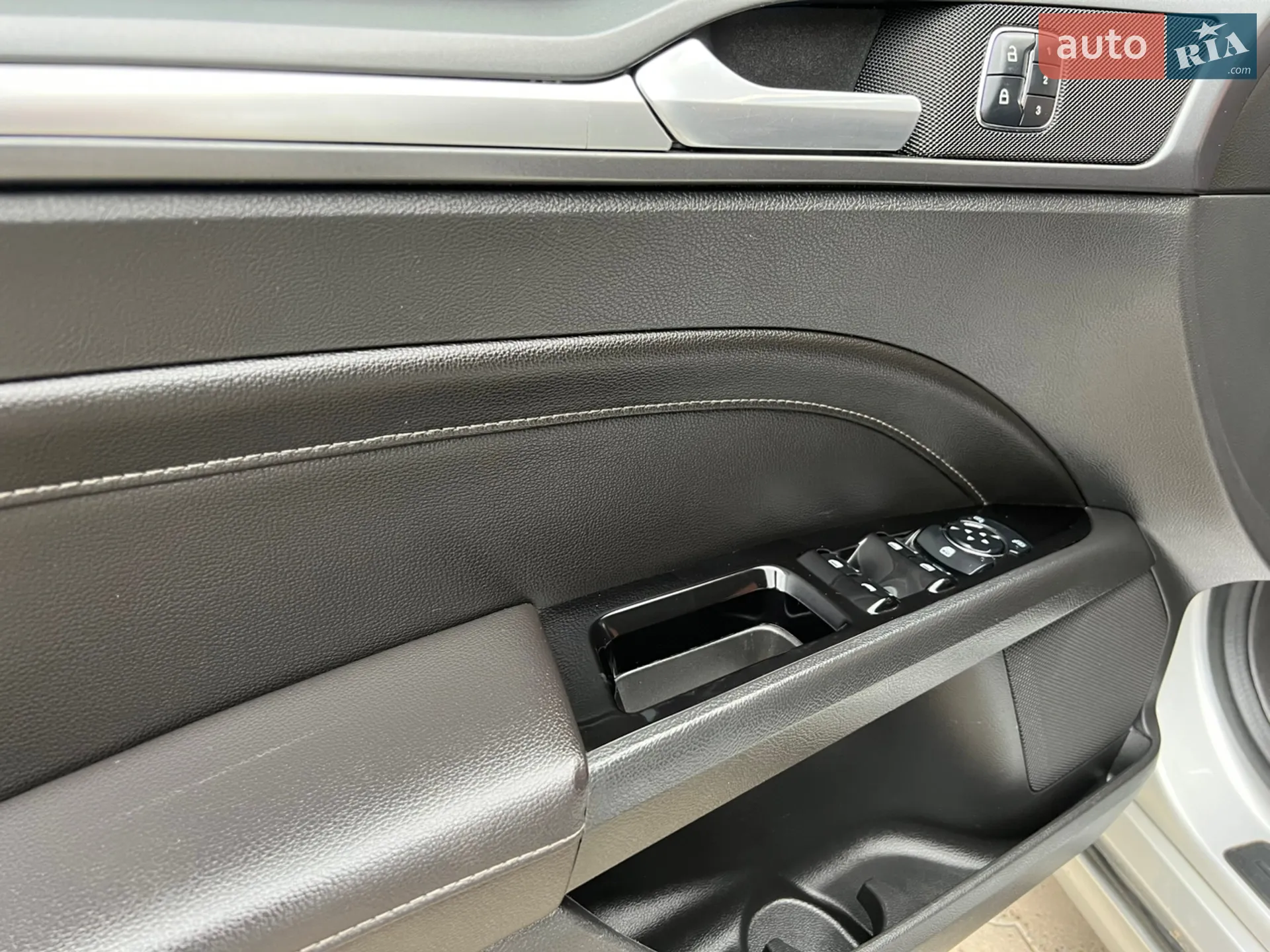 2014 Ford Fusion - мініатюра 37