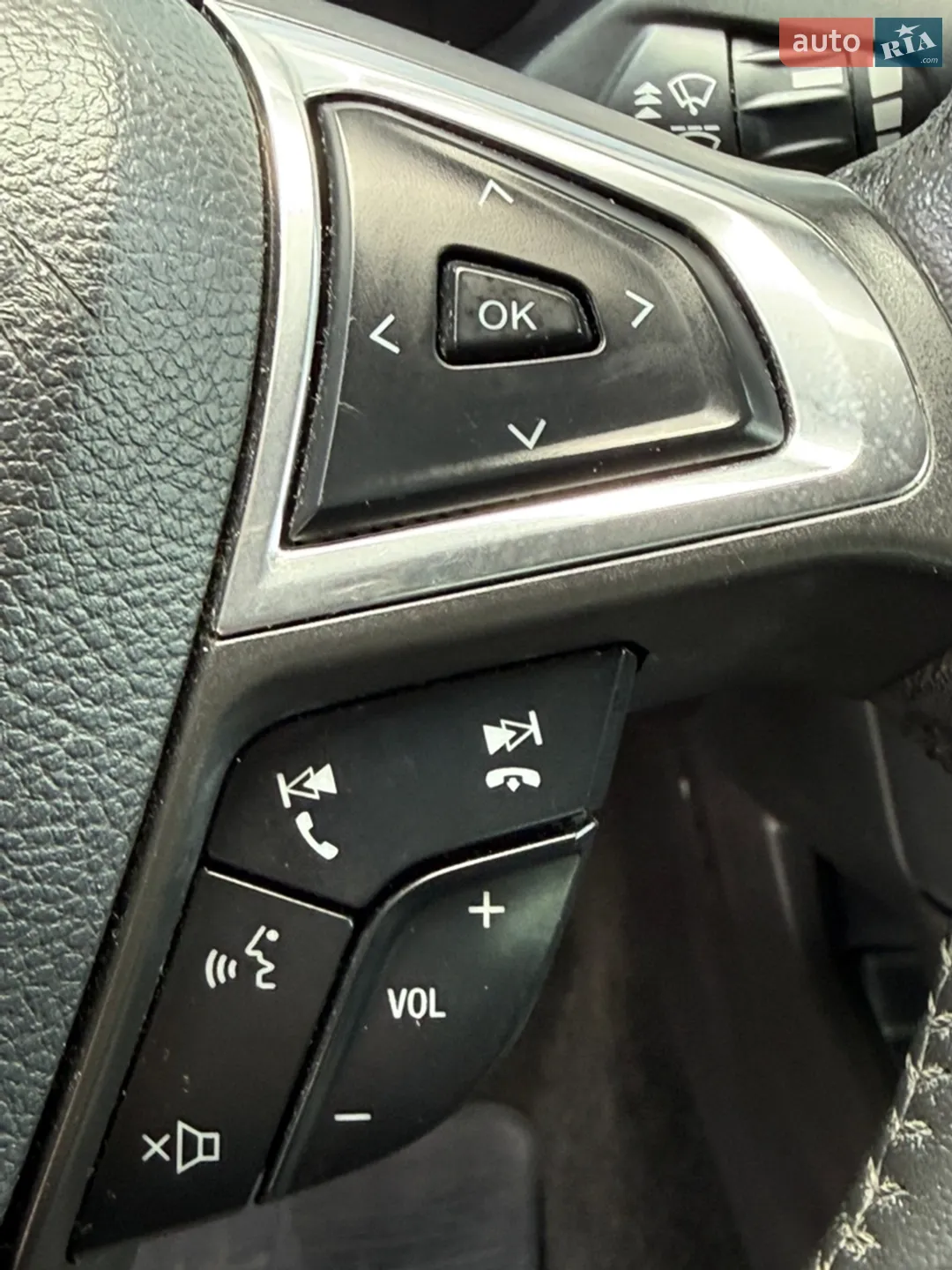 2015 Ford Fusion - мініатюра 24