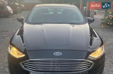 Седан Ford Fusion 2016 в Житомирі