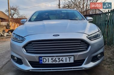 Седан Ford Fusion 2015 в Черняхові