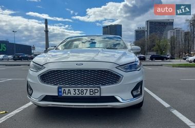 Седан Ford Fusion 2019 в Киеве