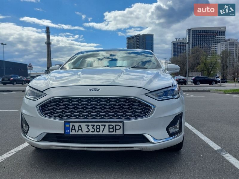 Ford Fusion 2019