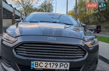 Седан Ford Fusion 2015 в Львове