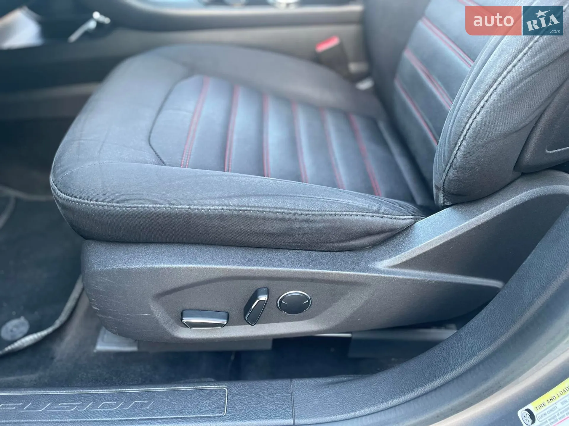 2013 Ford Fusion - мініатюра 20
