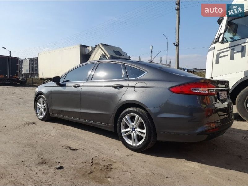 Ford Fusion 2017