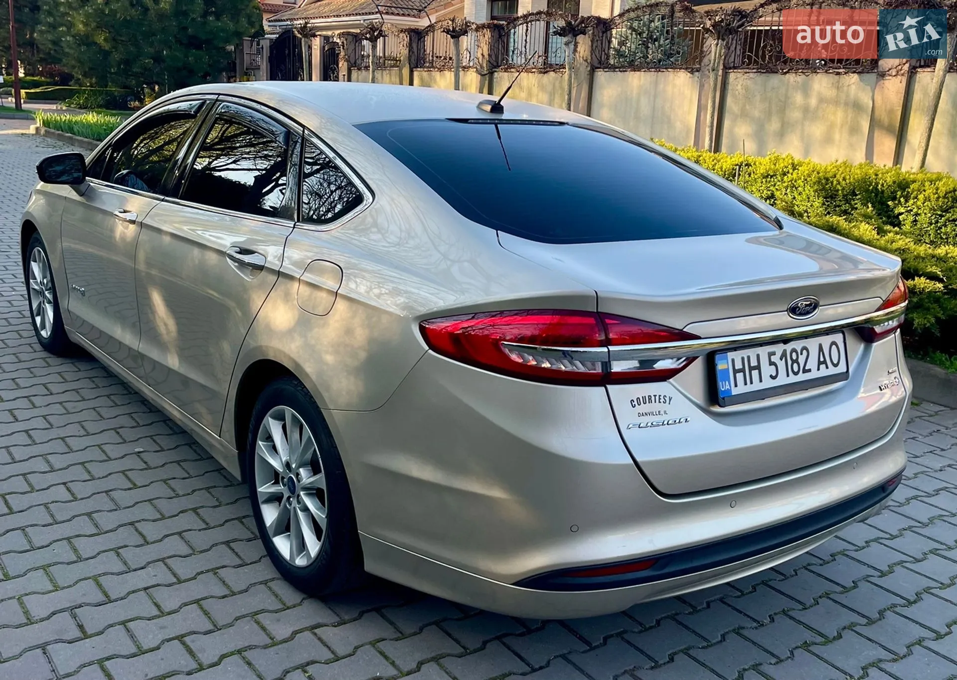 2016 Ford Fusion - мініатюра 26