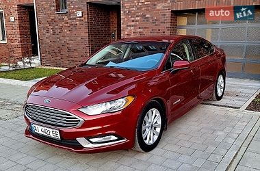 Седан Ford Fusion 2016 в Ржищеві