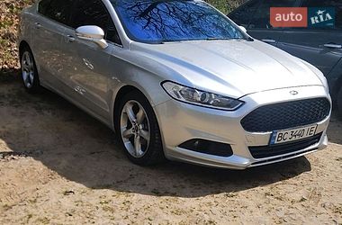 Седан Ford Fusion 2016 в Львові
