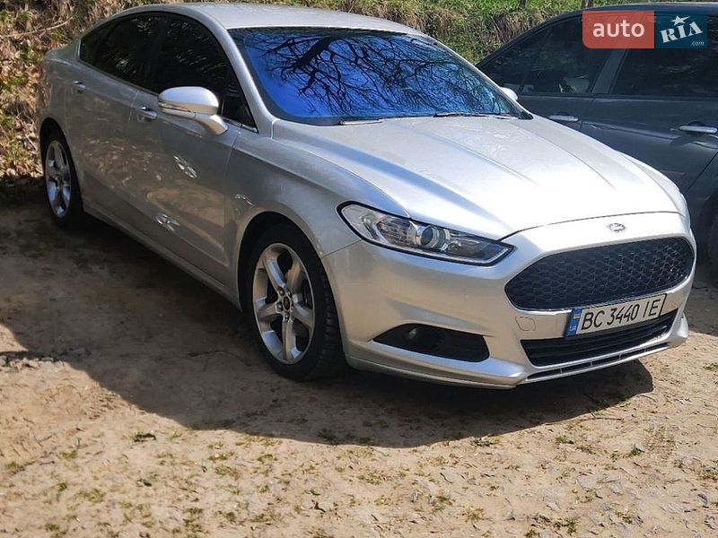 Ford Fusion 2016