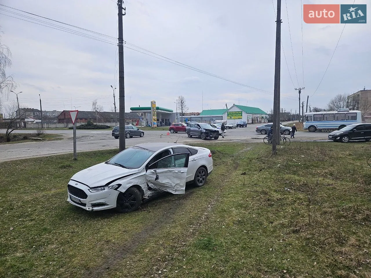 2016 Ford Fusion - мініатюра 23