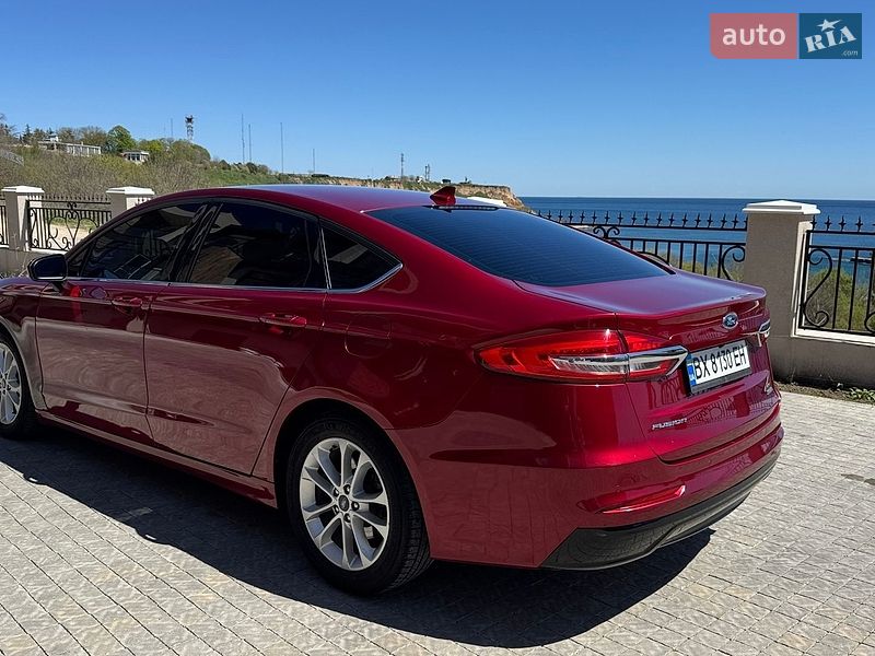Седан Ford Fusion 2019 в Одессе
