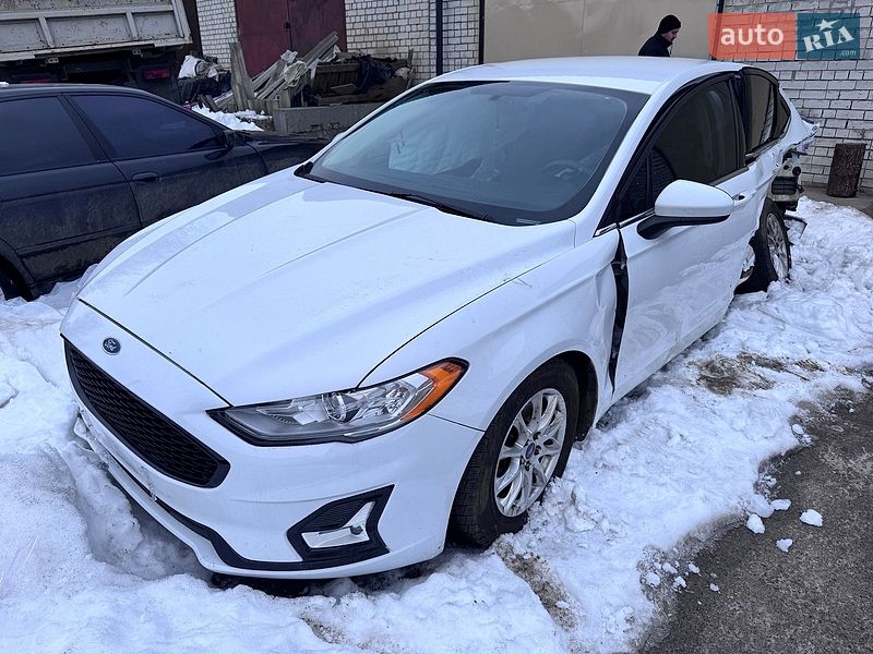 Ford Fusion 2016