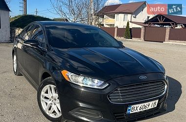 Седан Ford Fusion 2014 в Полонному