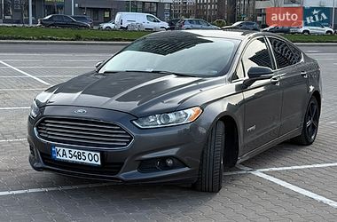Седан Ford Fusion 2015 в Києві