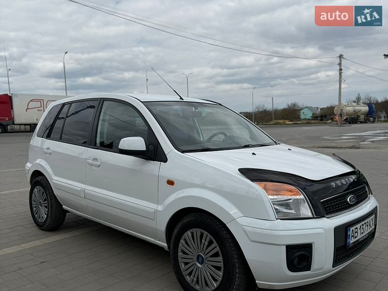 Хетчбек Ford Fusion 2011 в Кам'янець-Подільському