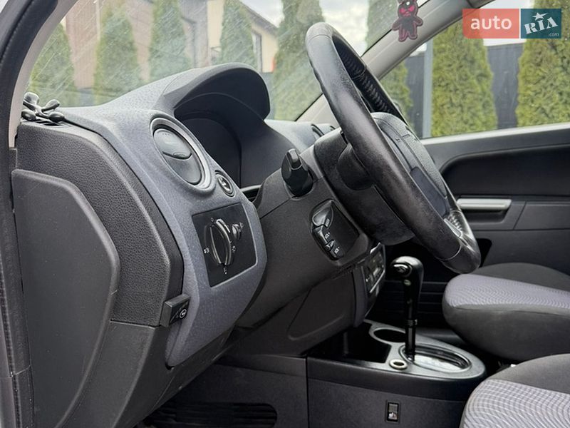 Хетчбек Ford Fusion 2011 в Кам'янець-Подільському