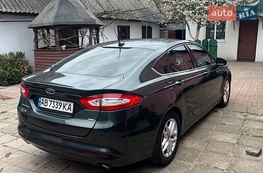 Седан Ford Fusion 2015 в Чернігові