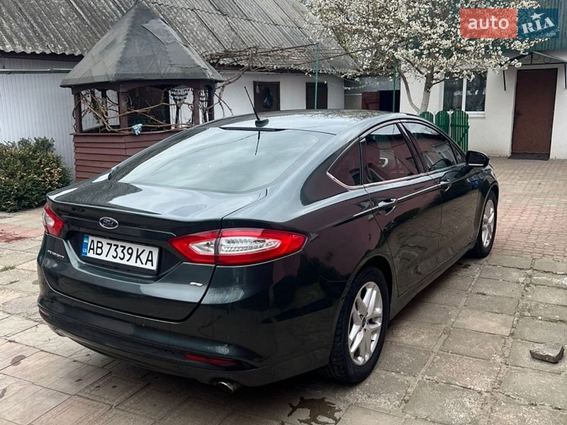 Седан Ford Fusion 2015 в Чернігові